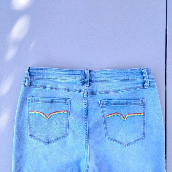 Buffalo David Bitton Jess Rip & Repair Mid-Rise Skinny Embroidered Rainbow Pockt - Picture 5 of 15